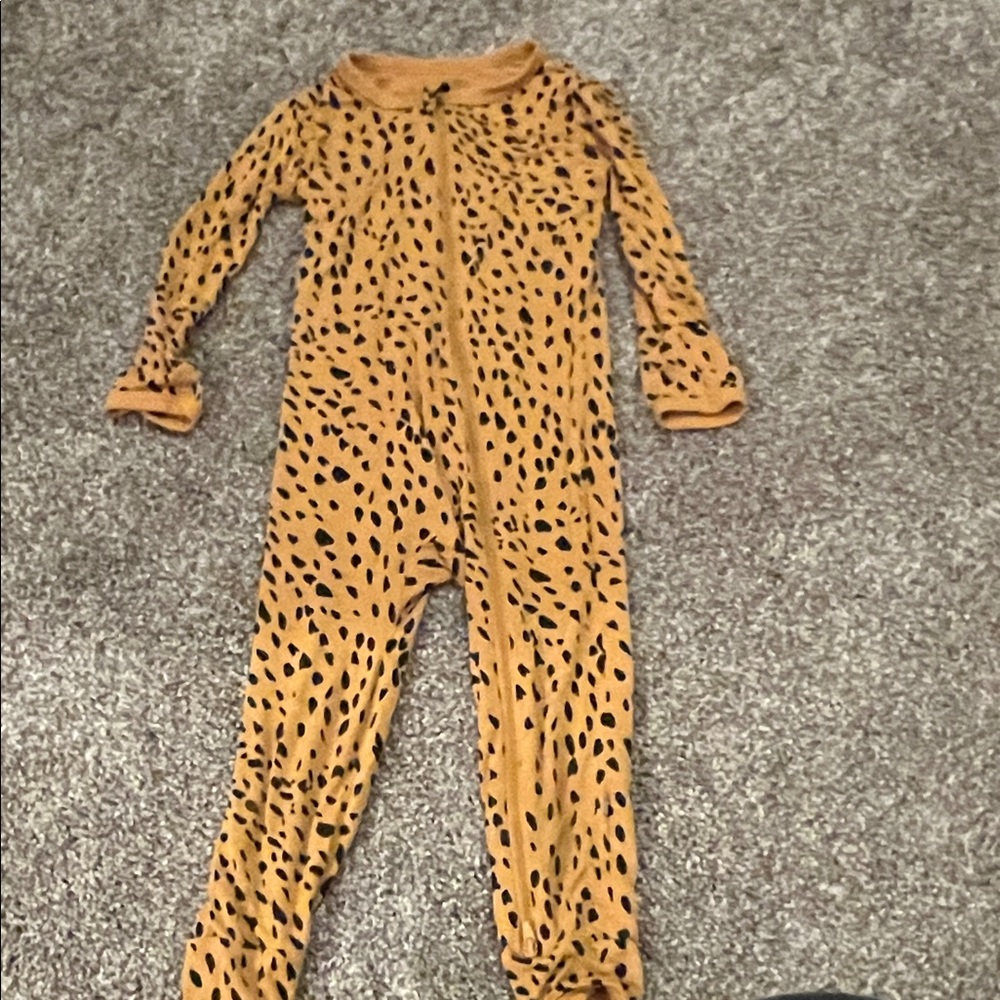 Kyte BABY Tan and Black Kids Romper